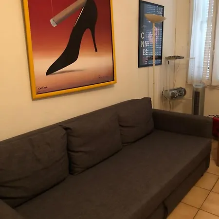 1 Mey Apartamento